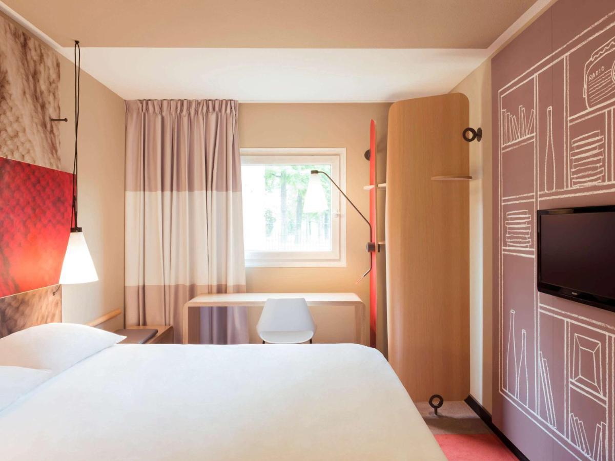 Ibis Paris Saint-Denis Stade Sud Exterior photo